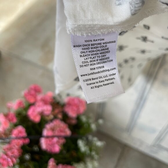 Graphic Button-Up Dress (Size Small) - Picture 10 of 10